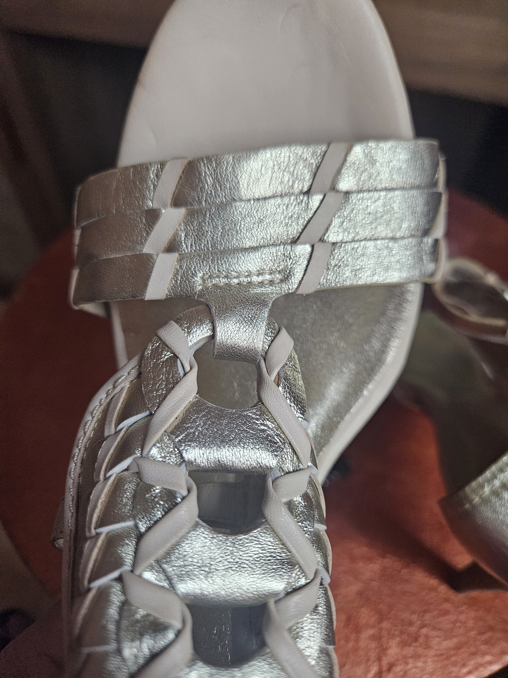 Cole Haan Silver Braided Leather High-Heel Sandals Size 10 Nikeair Comfartable - Picture 9 of 9